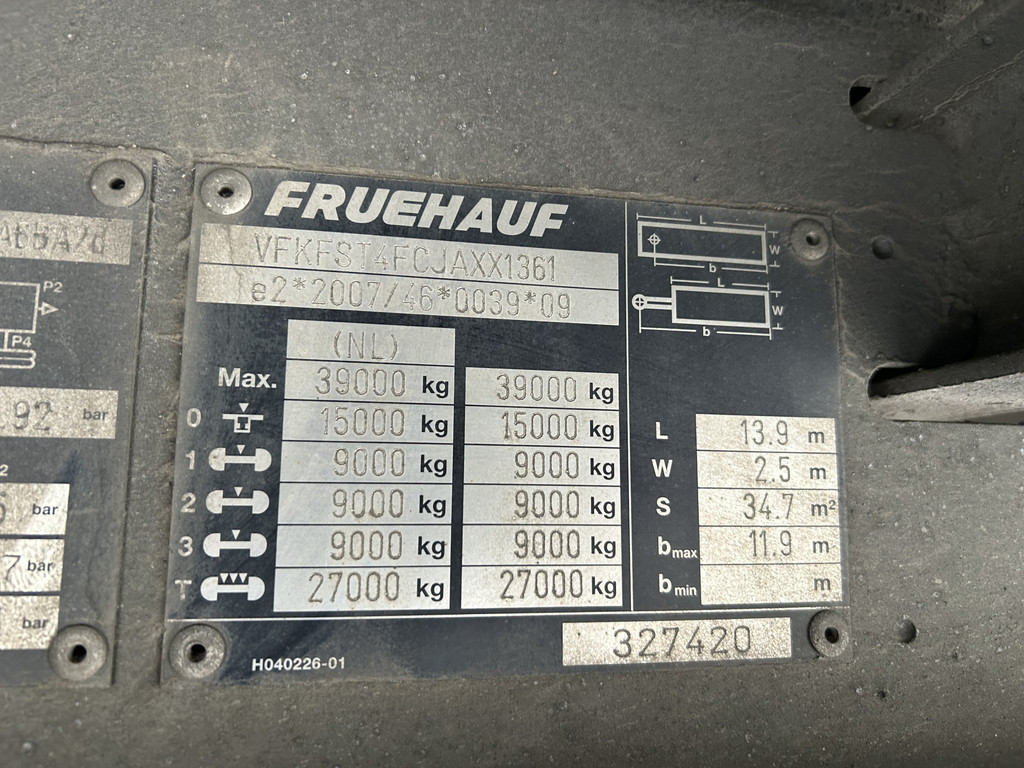 49269077-14.jpg